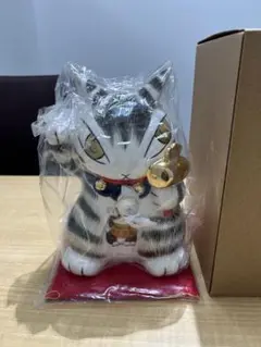 激レア★わちふぃーるど★ダヤン 限定品 陶器製招き猫貯金箱30周年記念 わちふぃーるど陶器製ダヤン貯金箱を 宮城県仙台市のお客様より