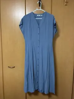 ☆ユニクロ／レーヨンローンフレアワンピース／半袖／ブルー／Lサイズ／新品未使用
