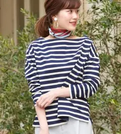 美品　ルクールブラン　ショルダーボタンバスクボーダートップス