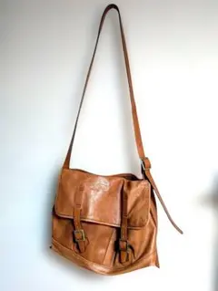 CORBO. ブラウンレザーショルダーバッグ