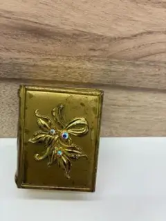 ❥道2033　金色の花デザイン本型のオルゴール