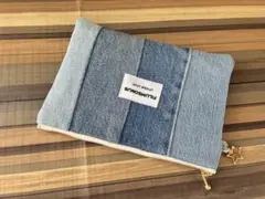 【SALE】デニムリメイクポーチ　ハンドメイド