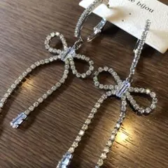 【No.146】可愛いクラシカルキラキラビジューリボンリングピアス新品華やか上品