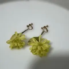 sawa 花モチーフ　ネジバネ式イヤリング