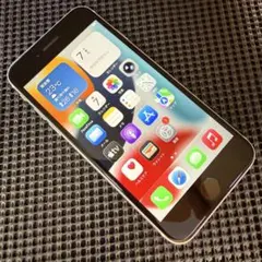 iPhone SE 第2世代 64GB ホワイト SIMフリー バッテリー86%