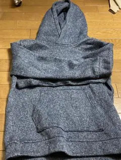 ネイビー　フード付きパーカー　テットオム