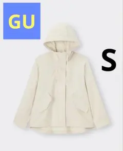 ジーユー マウンテンパーカー ナチュラル　アウターフード付き　S　秋服