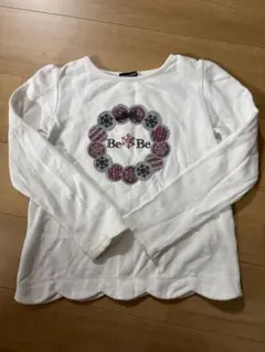 BeBe 長袖トレーナーホワイト