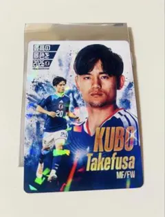 新品　サッカー日本代表　カードコレクション　リアルカード　ホログラム　久保建英のサムネイル