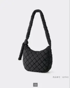 キルティング ブラックショルダーバッグ　GU