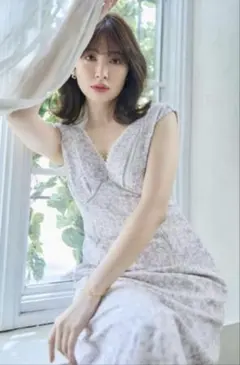 Herlipto Waltz Floral Lace Belted Dress - メルカリ