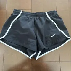 Nike DRI-FIT ブラックショートパンツ S