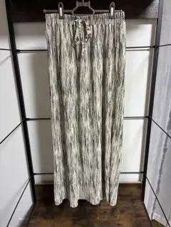 抽象柄 プリーツ ロングスカート ウエストゴムのサムネイル