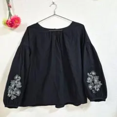 ブラウス　刺繍　ブラック　インド製　麻のサムネイル