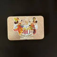 ディズニー　キャンディー缶