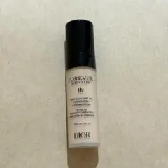 Dior フォーエヴァーフルイドグロウ　1N 5ml