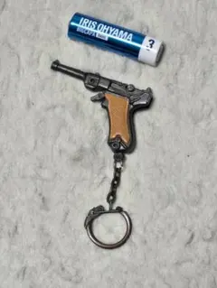 ピストル型 キーホルダー ミニチュア拳銃 昭和レトロ ヴィンテージ 雑貨