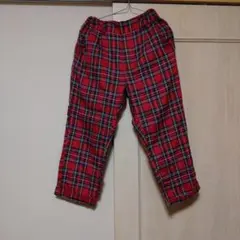 赤と黒のチェック柄カジュアルパンツ