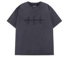 SUPPLIER クロス刺繍 Tシャツ チャコールグレーのサムネイル