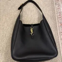 美品　YSL ブラック LE 5 À 7 SUPPLE LARGE