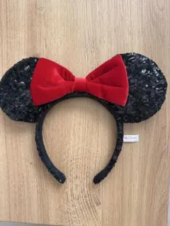 ミニーマウス スパンコールカチューシャ 赤リボン