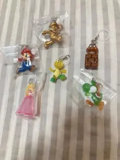 スーパーマリオめじるしアクセサリー2　6体 まとめ売り。