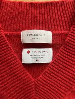 OPAQUE.CLIP Vネックレッドセーター