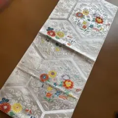 花柄刺繍 六角形テーブルランナー　　73シルバー亀甲