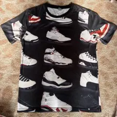 スニーカー Tシャツ