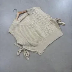 【ナイスクラップ】（F）ニットベスト ケーブル模様 ノースリーブ リブ切り替え