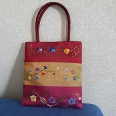ハンドメイド刺繍手提げ