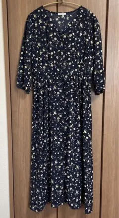 花柄ロングワンピース　Honeys