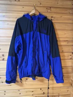 The North Face フード付きナイロンジャケット