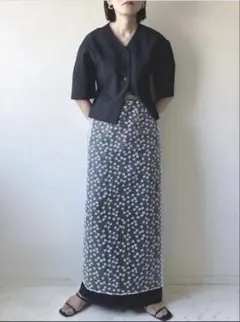 新品タグ付 LOEFF ロエフ ブルーベリー エンブロイダリー スカート