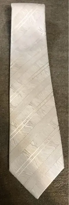 Yumi Katsura 礼服用ネクタイ ホワイト