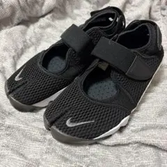 Nike エアリフトブリーズ