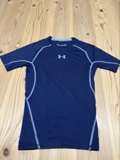 Under Armour ネイビー　半袖アンダーシャツ　S