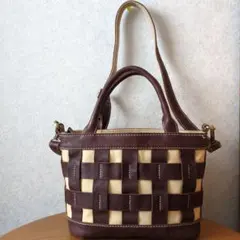 編み込みデザイン ハンドバッグ ブラウンベージュ