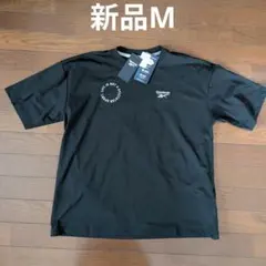 Reebok Tシャツ 新品 M