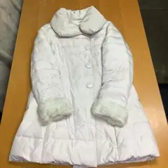 SOUPレディース色ダウンコート　クリーム色　袖口ファー