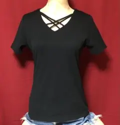 ブラック 半袖Tシャツ Vネック クロスストラップ