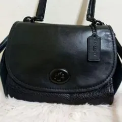 COACH　ショルダーバック　ターンロック