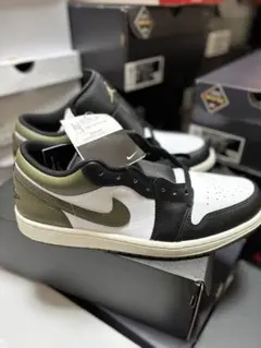 Nike Air Jordan 1 Low ホワイト/ブラック/オリーブ
