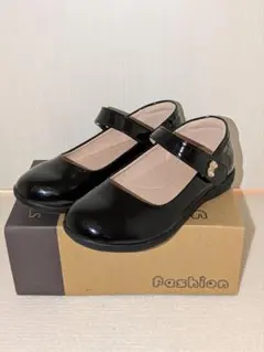 ブラック　フォーマルシューズ　エナメル　箱あり