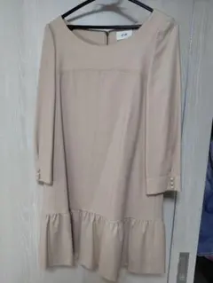 ef-de ベージュ 七分袖 ワンピース フリル裾