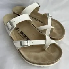 Item thumbnail for item 135a9e80-b352-4595-8415-f9dd311389f9