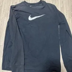 NIKE 長袖tシャツ　Mサイズ