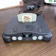 NINTENDO64 本体 コントローラー4つ ゲーム2本