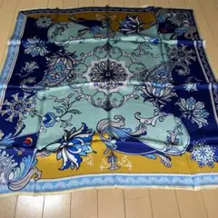 新品未使用シルクスカーフSILK