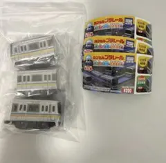 カプセルプラレール　東も西も！通勤・近郊電車編　223系新快速　全3両